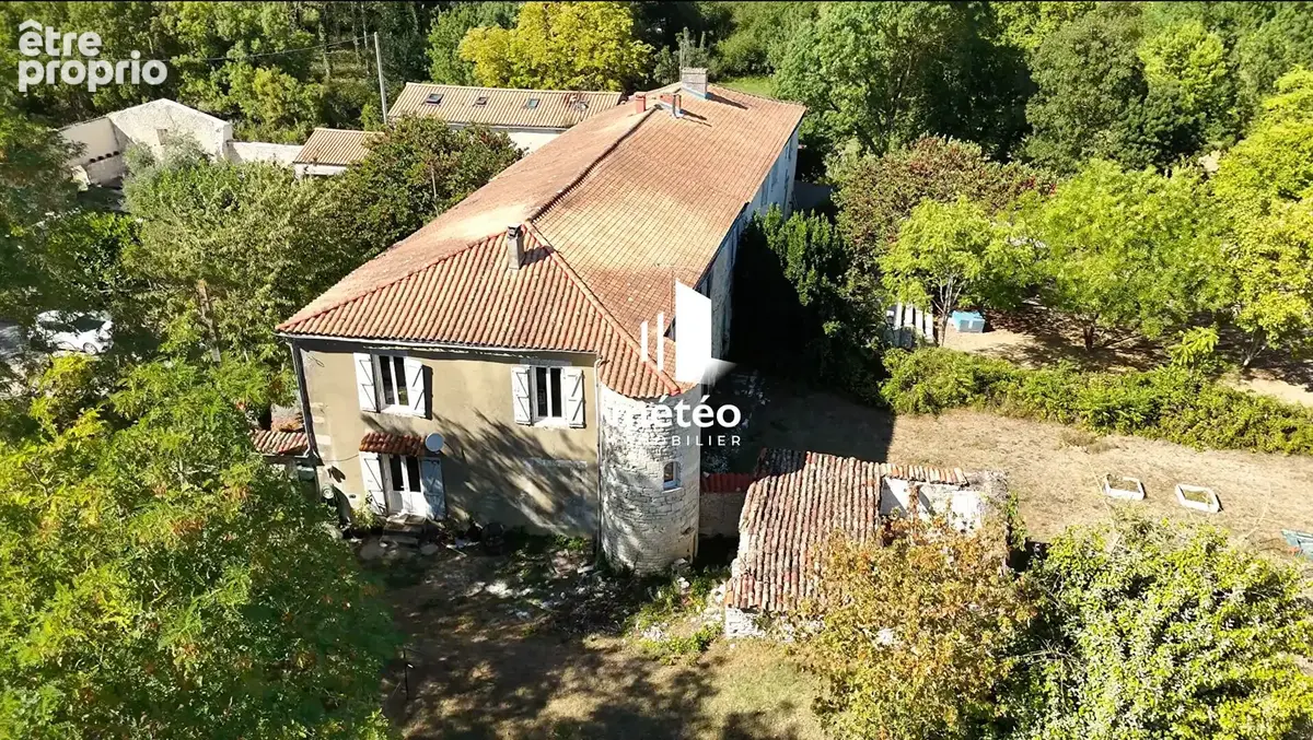 Maison à SAINT-MEDARD-D'AUNIS