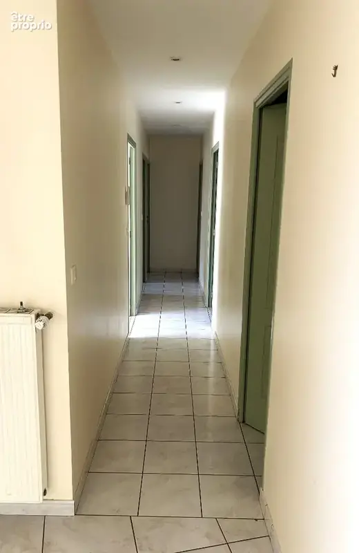 Maison de plain-pied - 135 m² habitables - 4 chambres - terrain d'environ 3 167 m² - photo 6