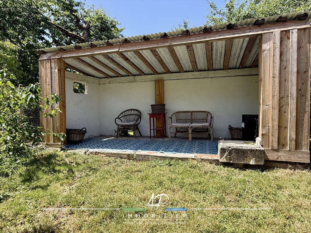 Maison à MIREBEAU-SUR-BEZE