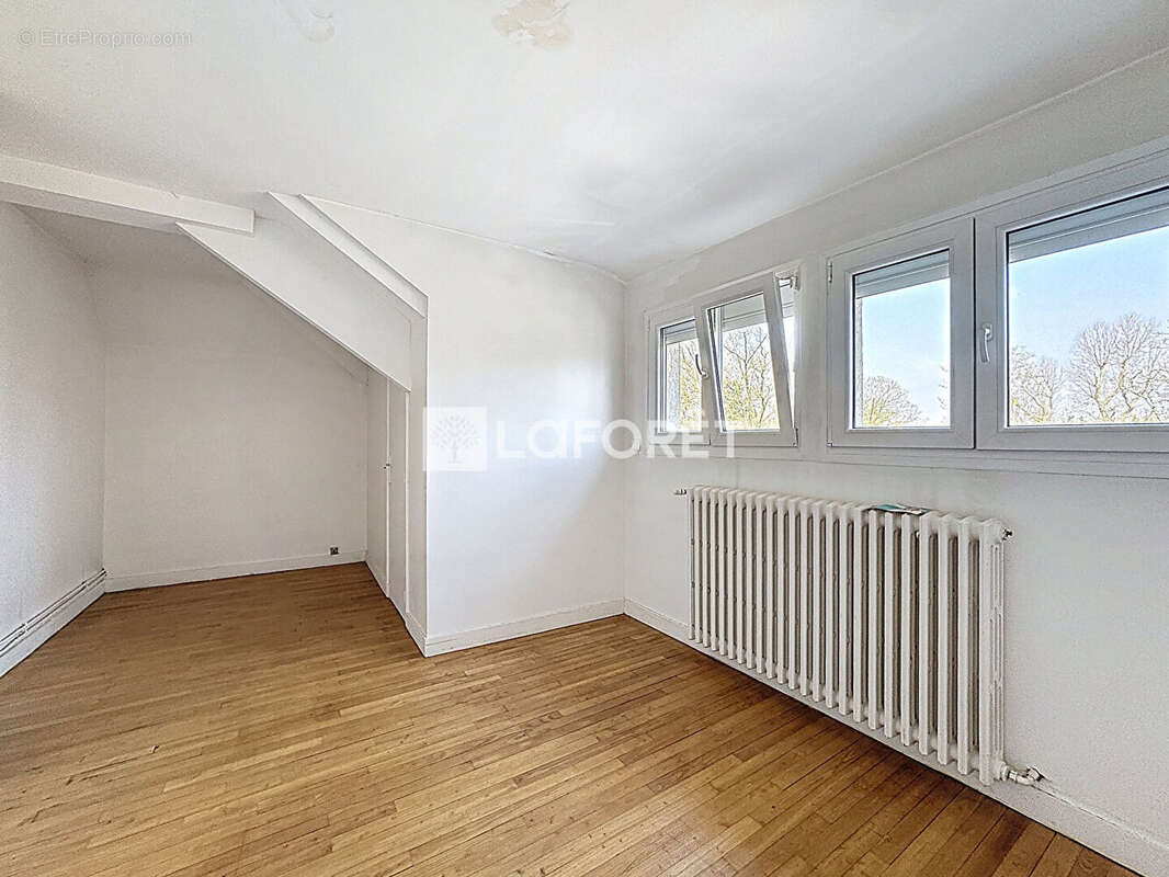 Maison à BONNEUIL-SUR-MARNE