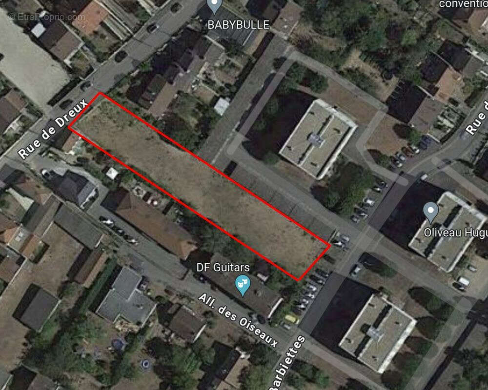 Terrain à MANTES-LA-VILLE