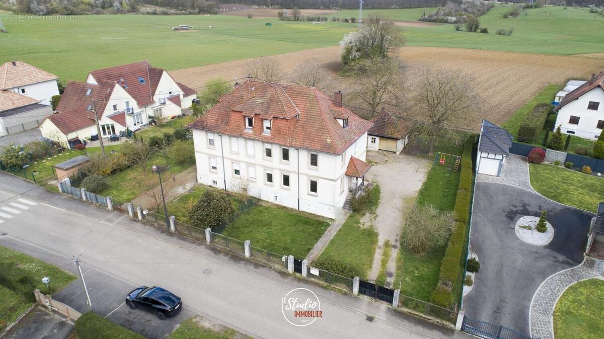 Maison 176 m² à Kutzenhausen  - photo 3