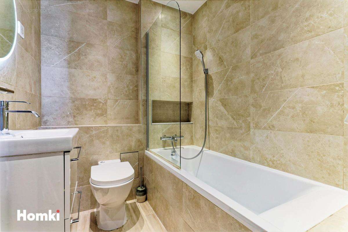 Appartement à CHARENTON-LE-PONT