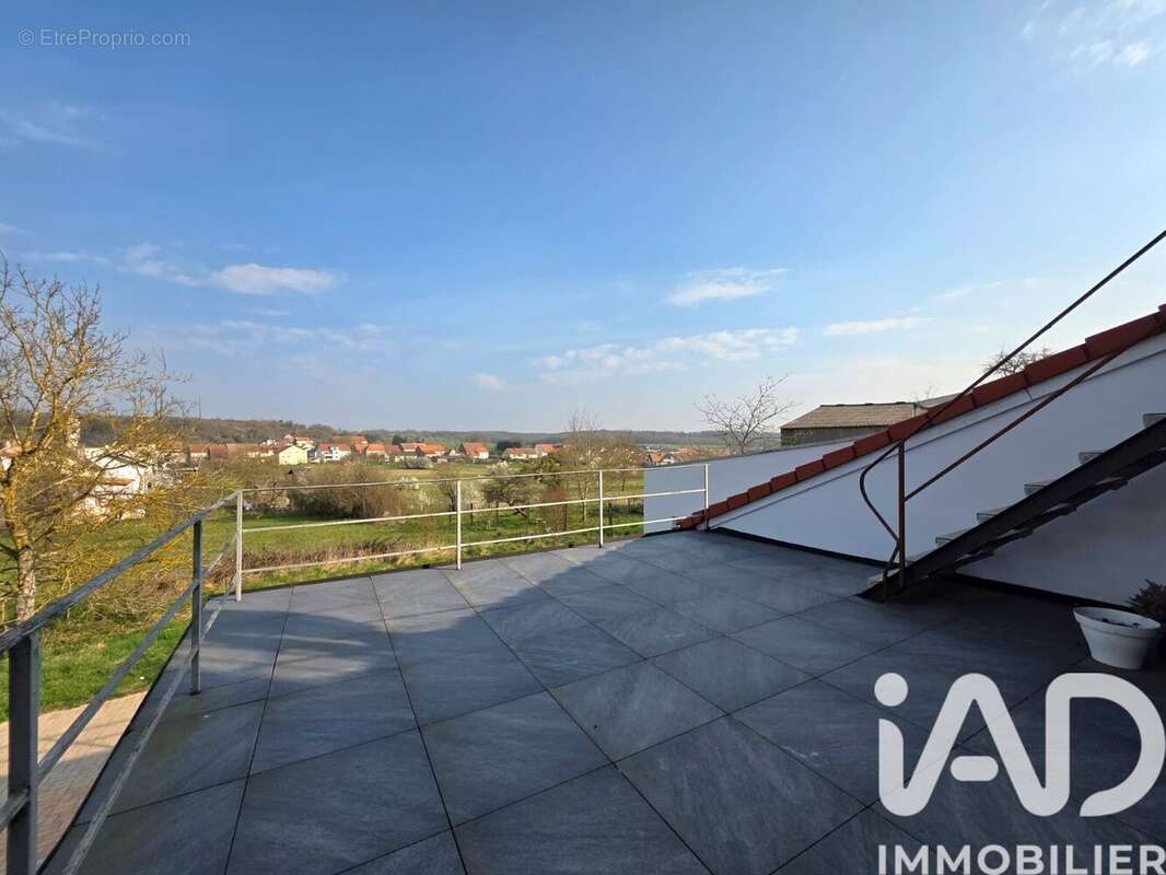 Appartement 495 m² à Cappel  - photo 8
