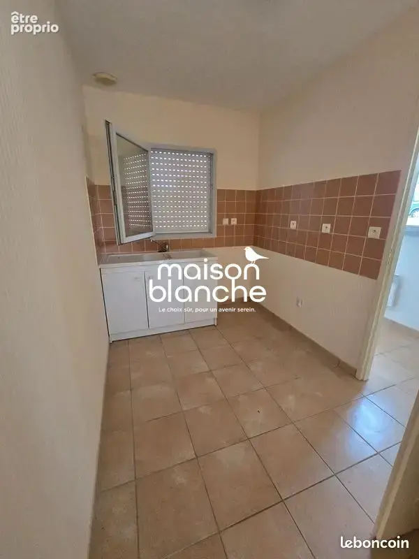 Maison 2 pièces 47 m² à vendre à Saint-Jean-D'angely (17400) - photo 2