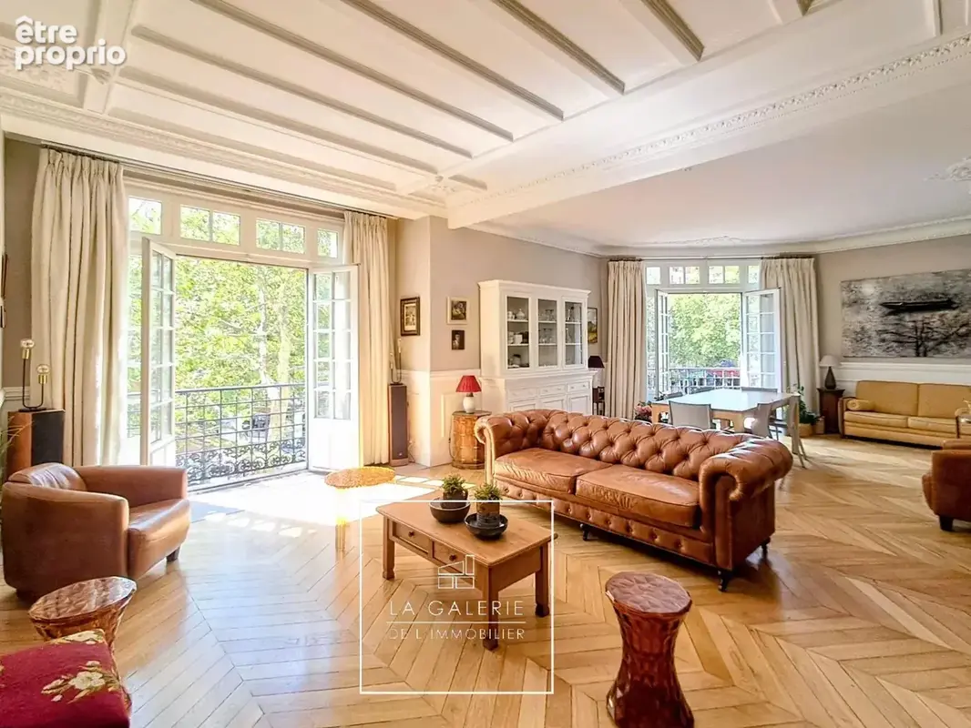 Très bel appartement familial de 145m2 au coeur du 12ème arrondissement, proche de tous les commerces et transports - photo 2
