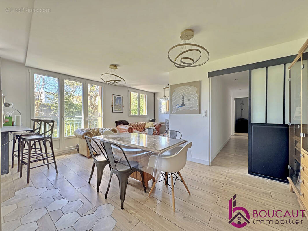 Appartement à LE PLESSIS-ROBINSON