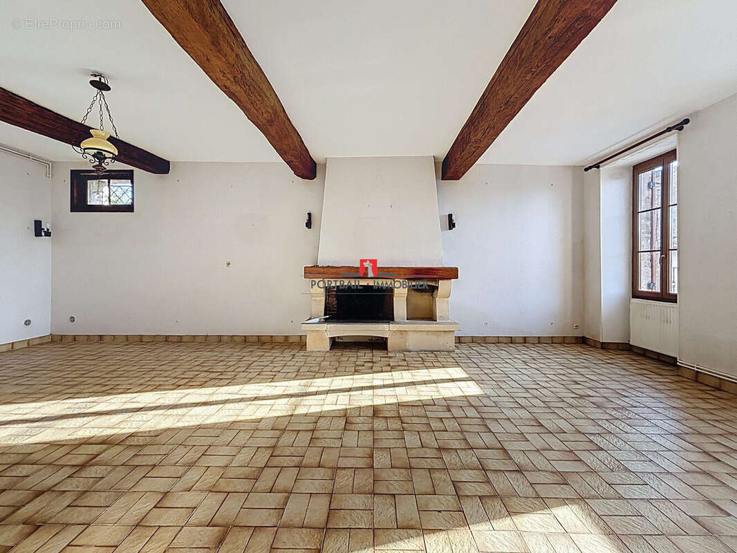 Maison à BLAYE