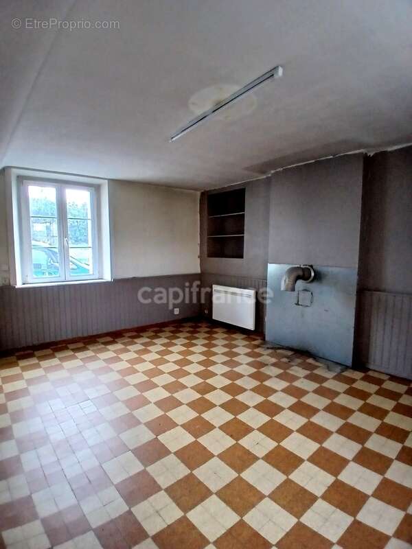 Maison 3 pièces en pierre à restaurer - LA GRAVERIE (14350) - photo 8