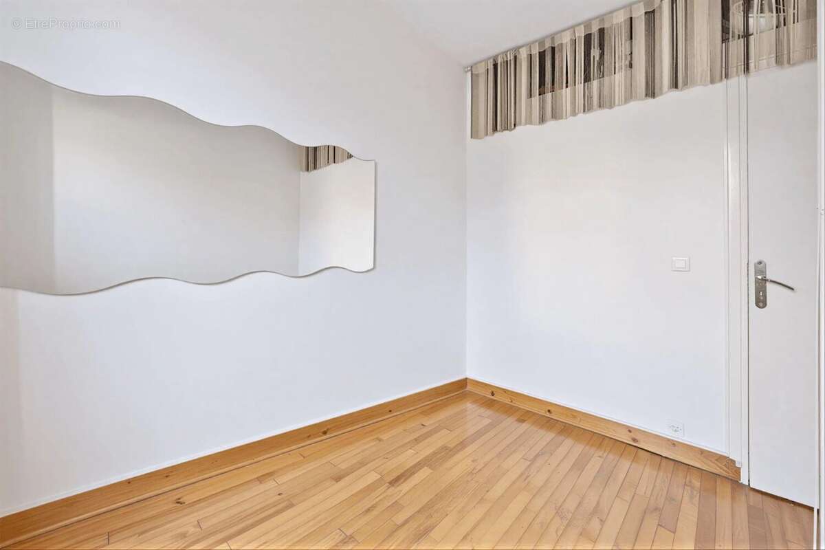 Appartement à AUBERVILLIERS