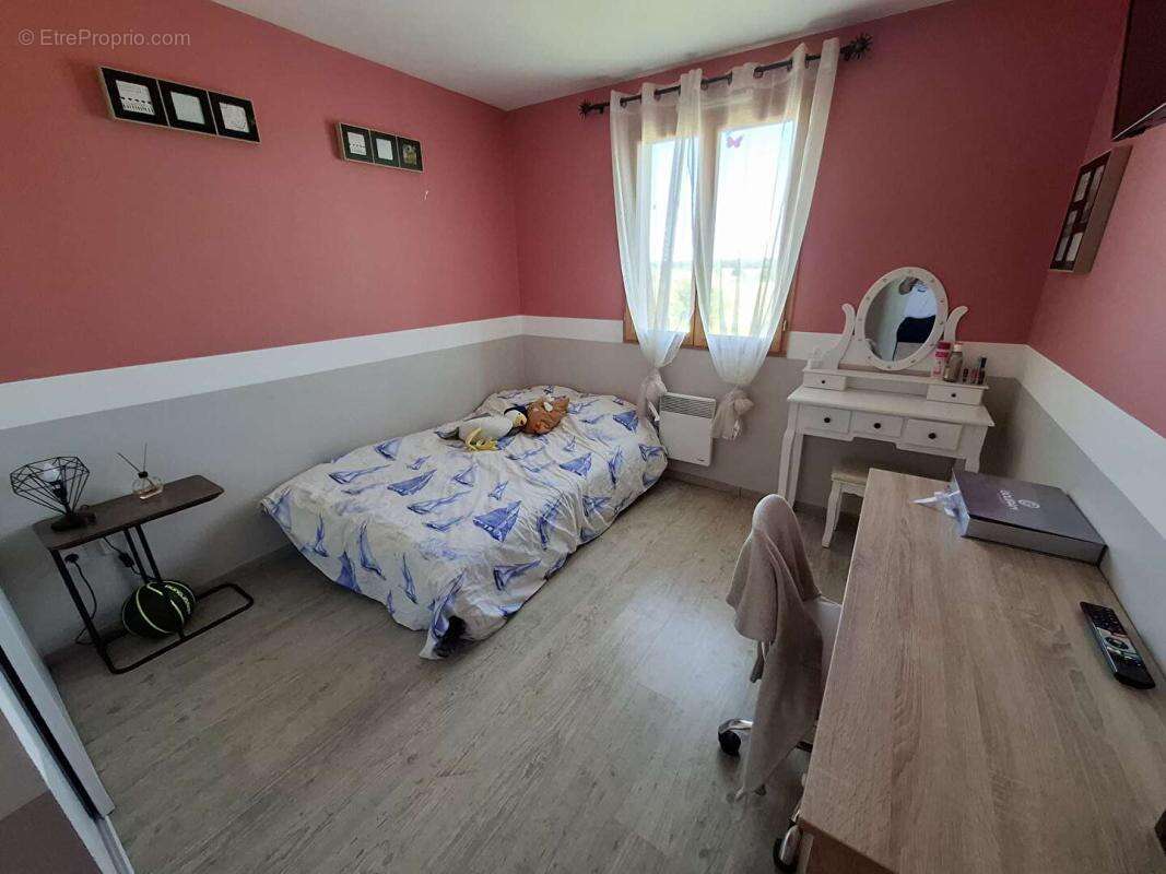 Maison/Pavillon proche LA FERTE VIDAME 9 pièce(s) 137.19 m2 avec terrain 1355m² - photo 11