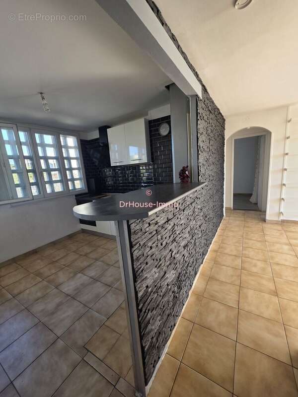 Appartement à MARSEILLE-14E