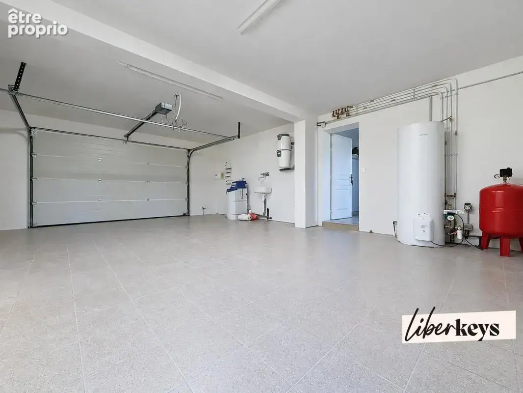 SAINT-AVERTIN – Maison familiale de 230 m² avec 3 suites parentales - photo 9