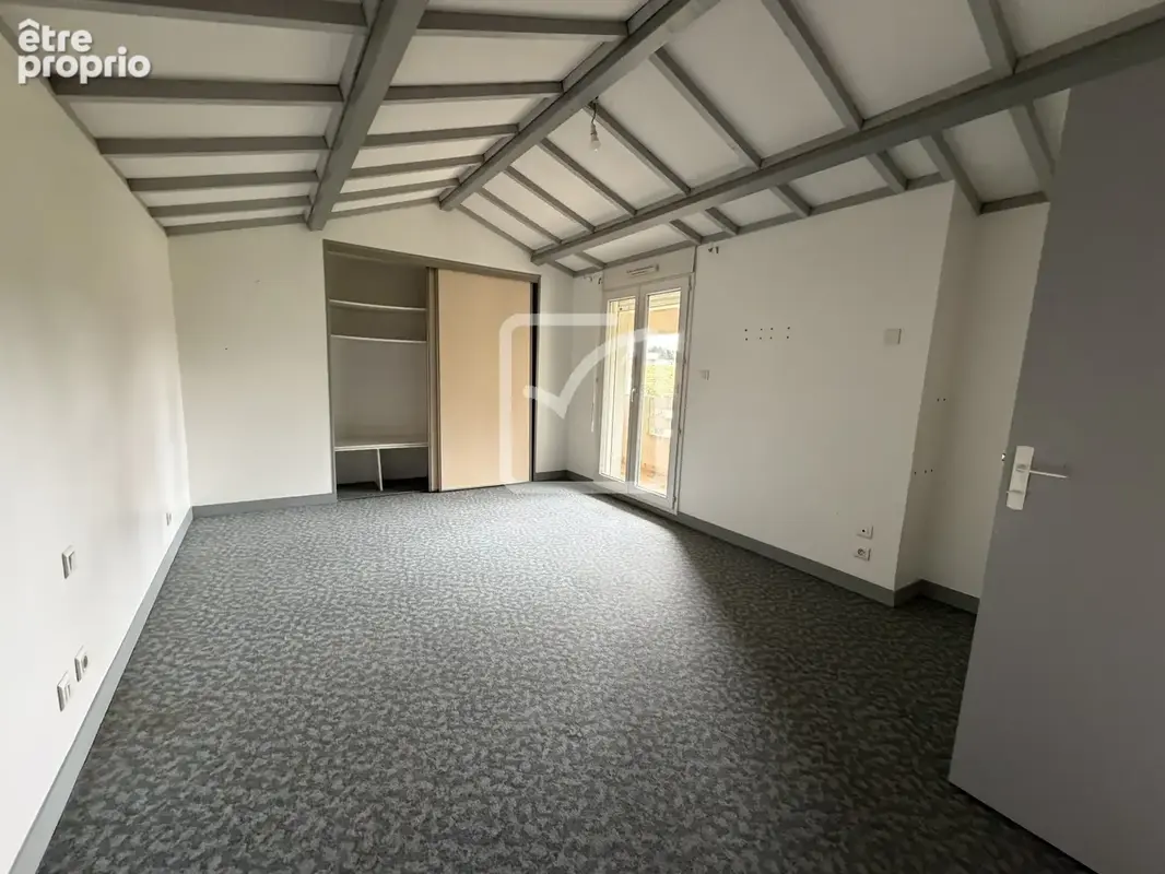Maison 120 m2   3 chambres avec rangements   balcon, jardin et sous-sol   Exclusivité Poitiers Sud - photo 6