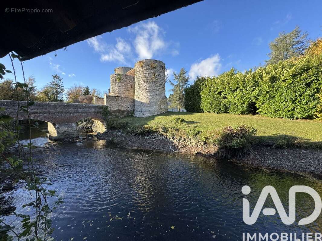 Photo 3 - Maison à ALLUYES