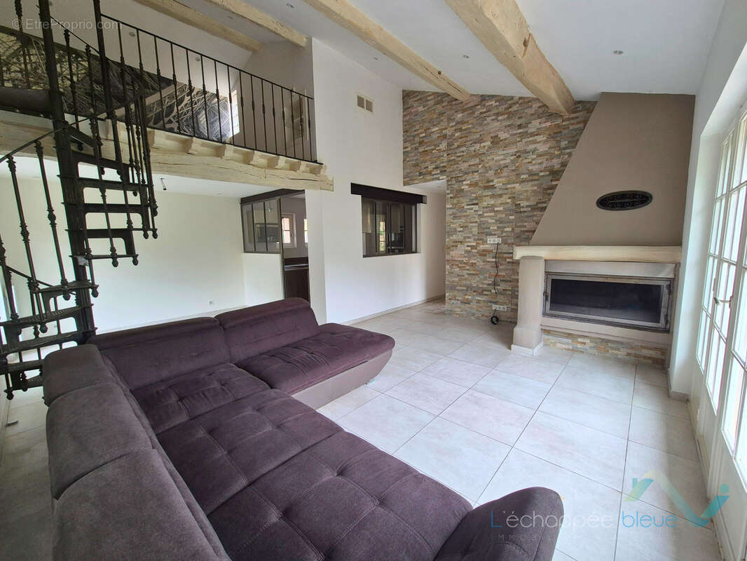 Maison à CARQUEIRANNE