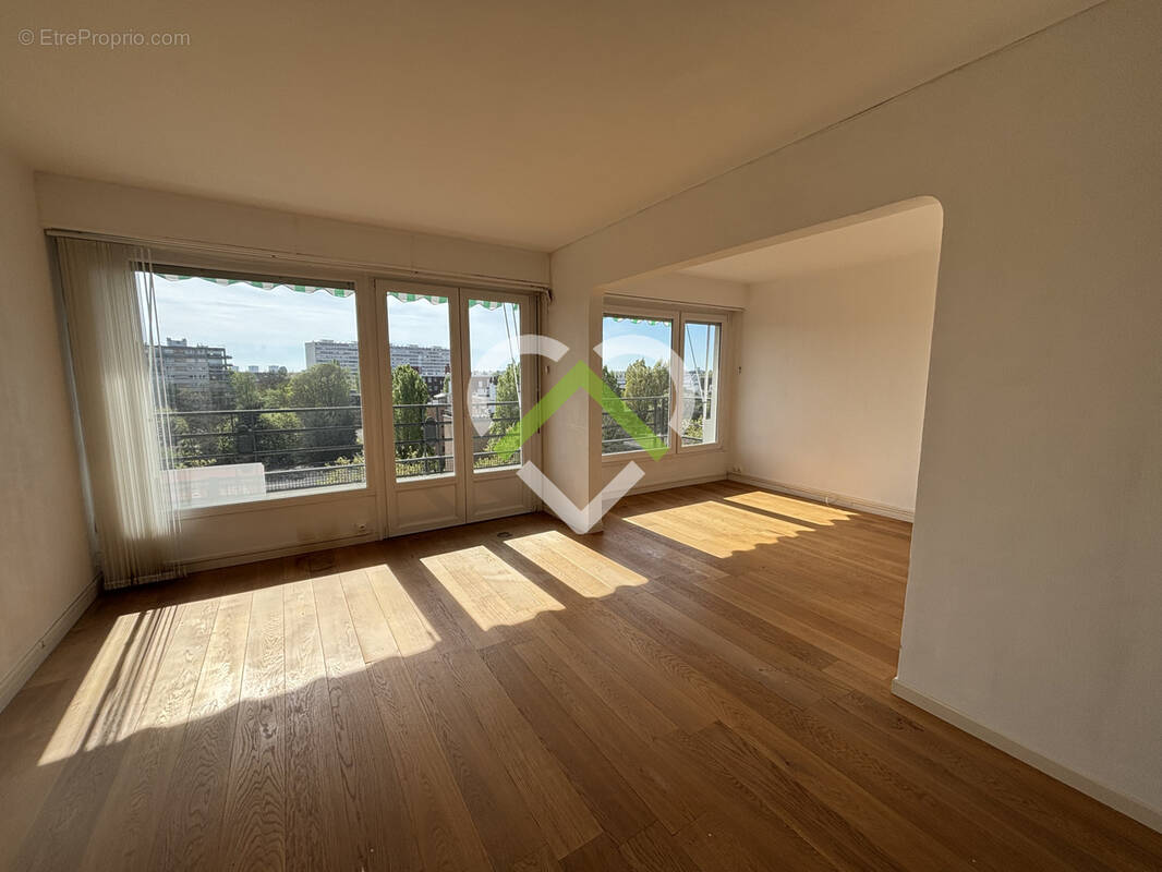 Appartement à LA MADELEINE
