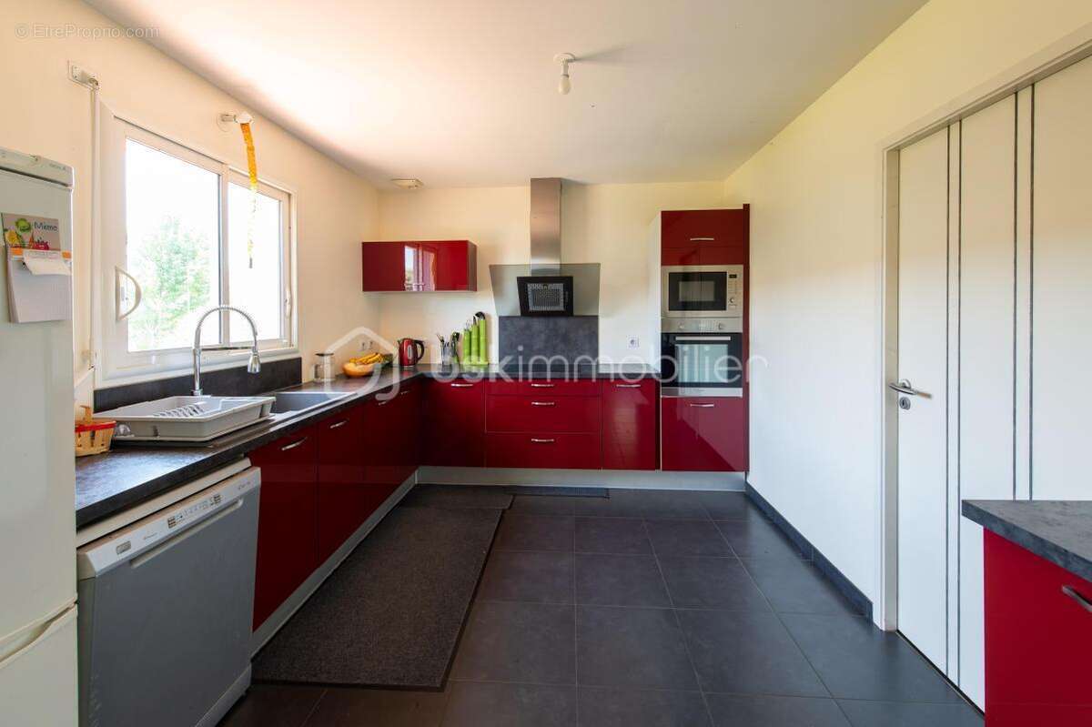 95 m² / Plain-pied / Jardin privé / Garage / Quint-Fonsegrives, secteur Hélène Boucher - photo 4