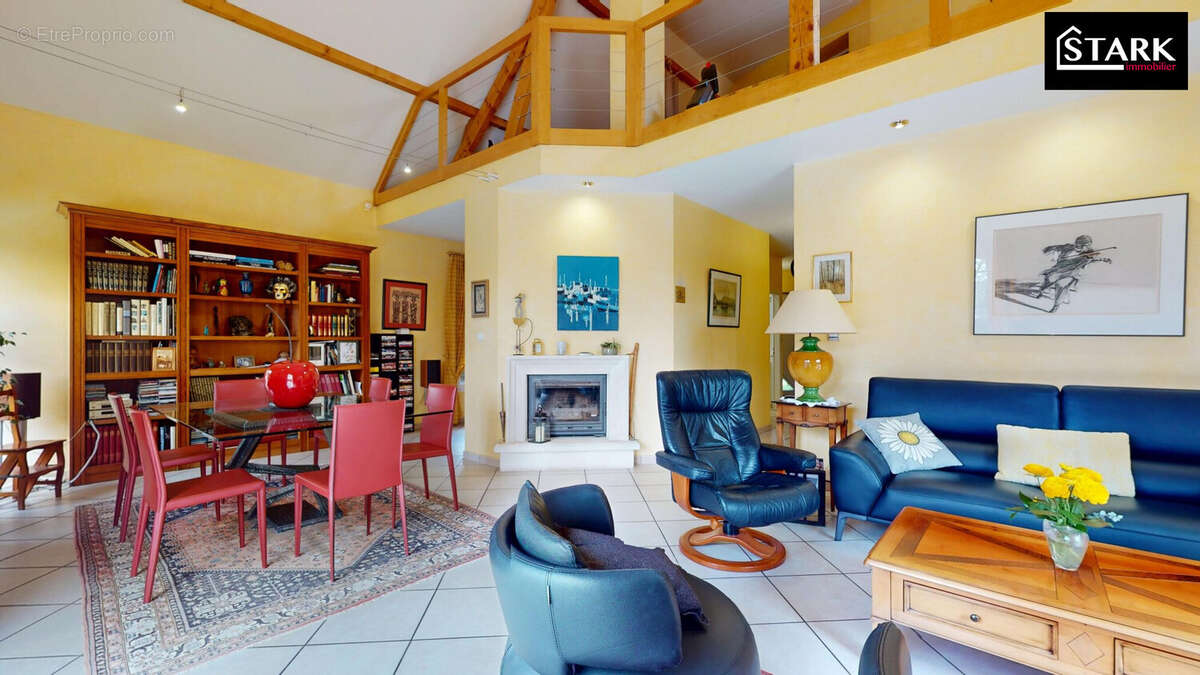 Maison à SAINT-GERMAIN-LE-CHATELET