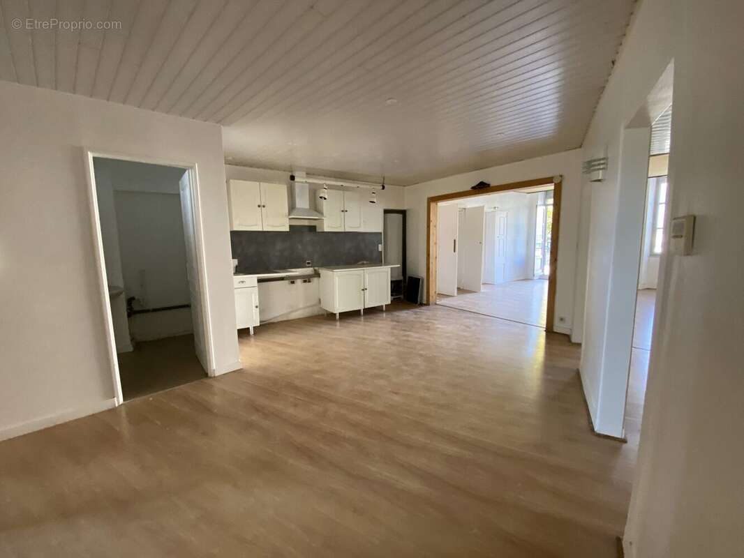 Appartement à AUBENAS