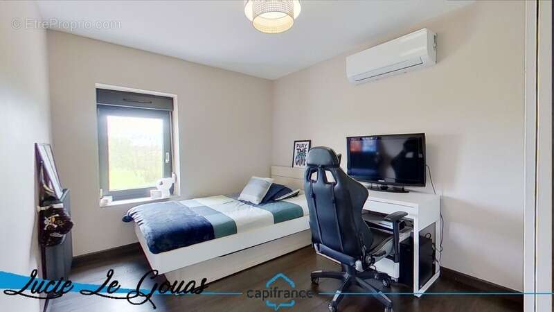 Appartement T6 de 132m² parking, terrasse et cour et local professionnel - photo 9