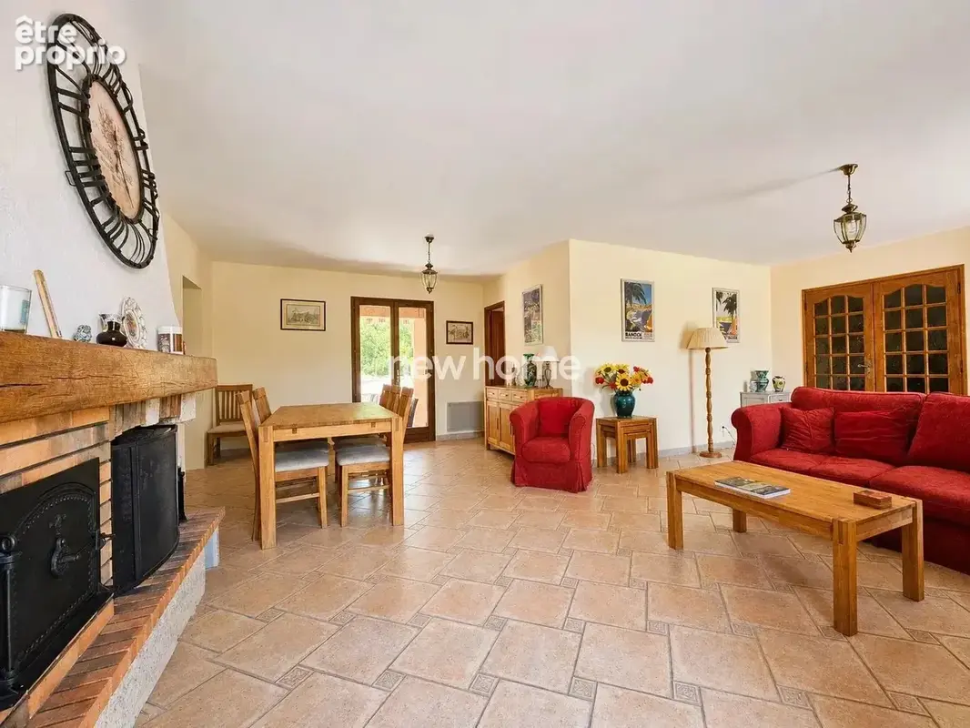 Lorgues – Villa de plain-pied 4 chambres avec piscine, à pied du village - photo 11