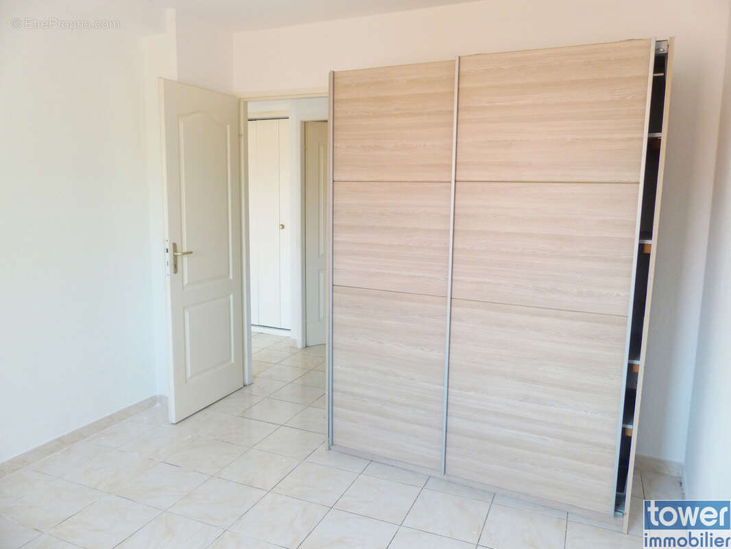 Appartement à LAMALOU-LES-BAINS
