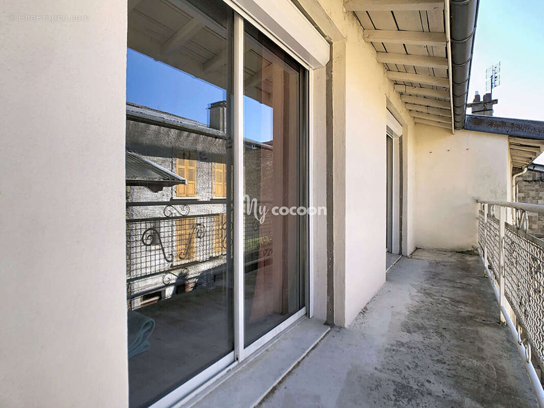 Maison à SAINT-DENIS-EN-BUGEY