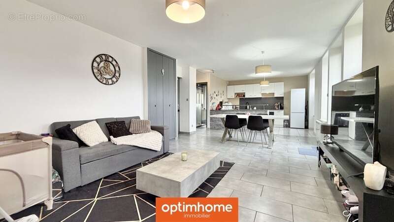 Appartement à THAON-LES-VOSGES