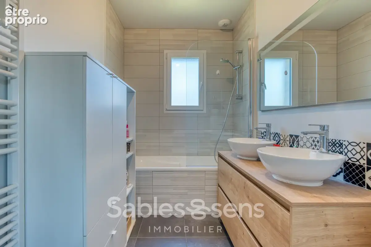 Maison T5 sur la commune du Bourg-sous-la-Roche-sur-Yon - photo 16