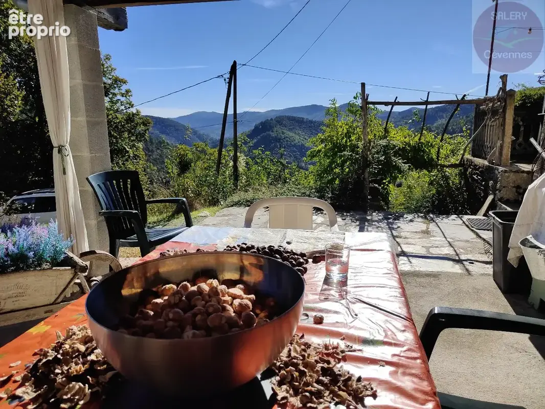 Charmante maison avec dépendances et vue dégagée - photo 10