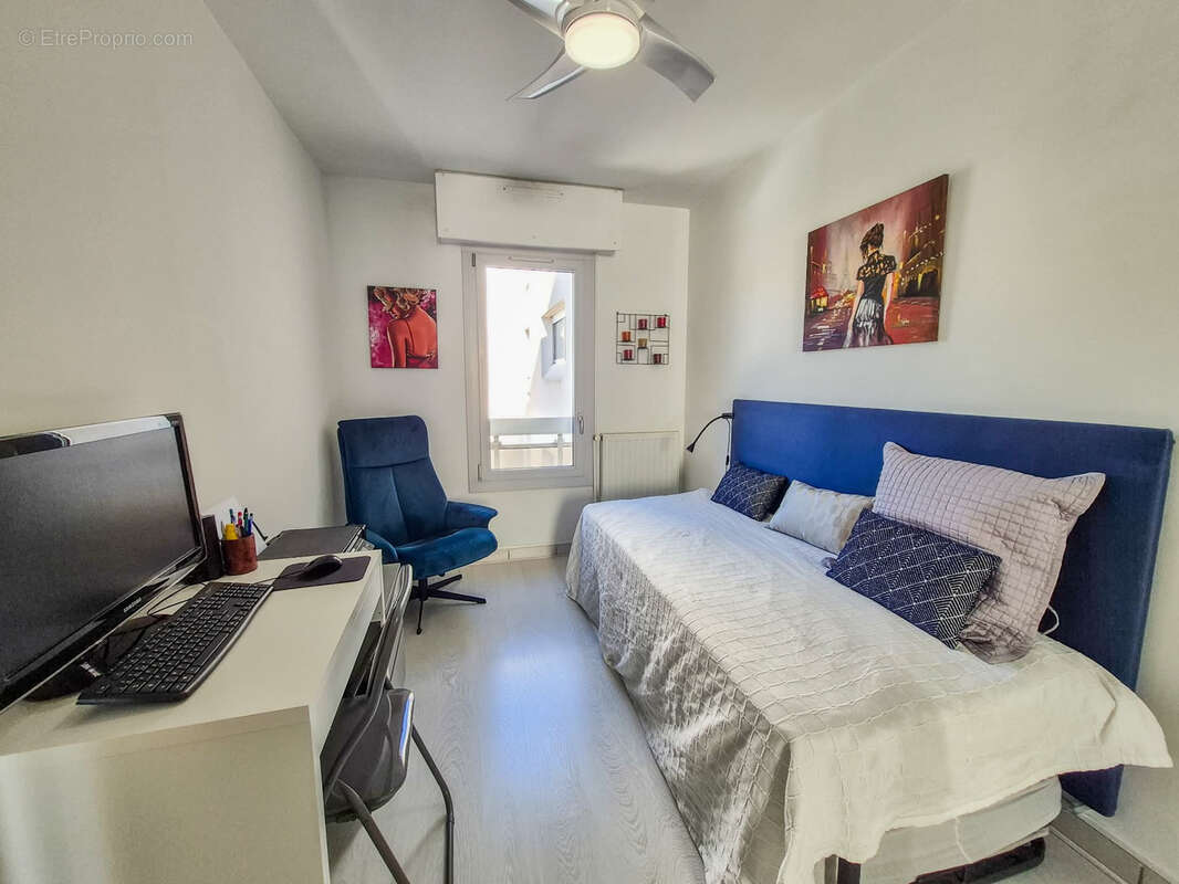 Appartement T3 avec vues dégagées et aperçu mer - Hyères - photo 8