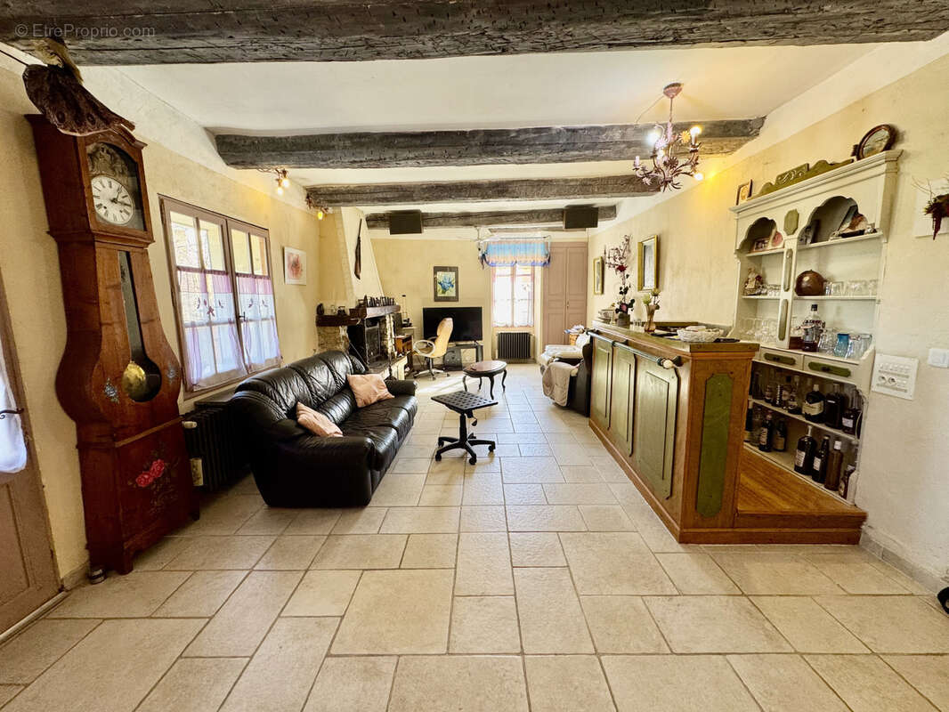 Maison à SAINT-MARTIN-DE-CASTILLON