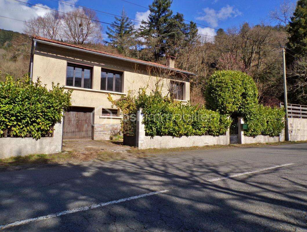 Maison à VERRERIES-DE-MOUSSANS