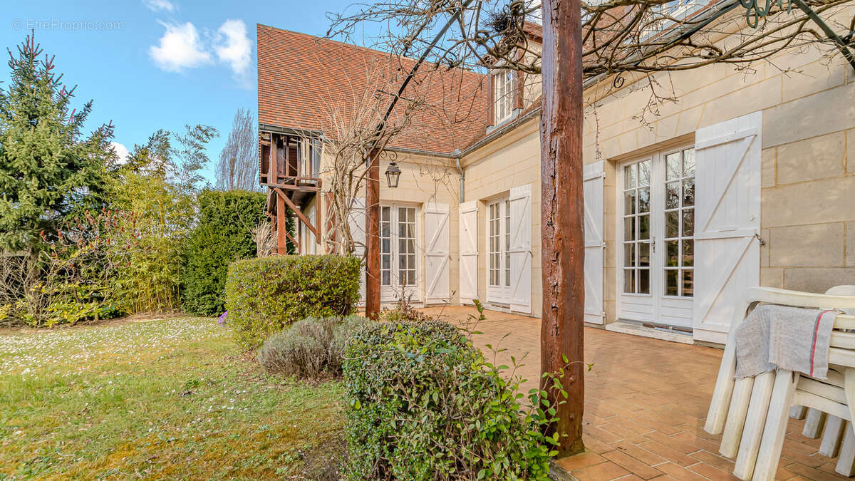 Maison à AVILLY-SAINT-LEONARD