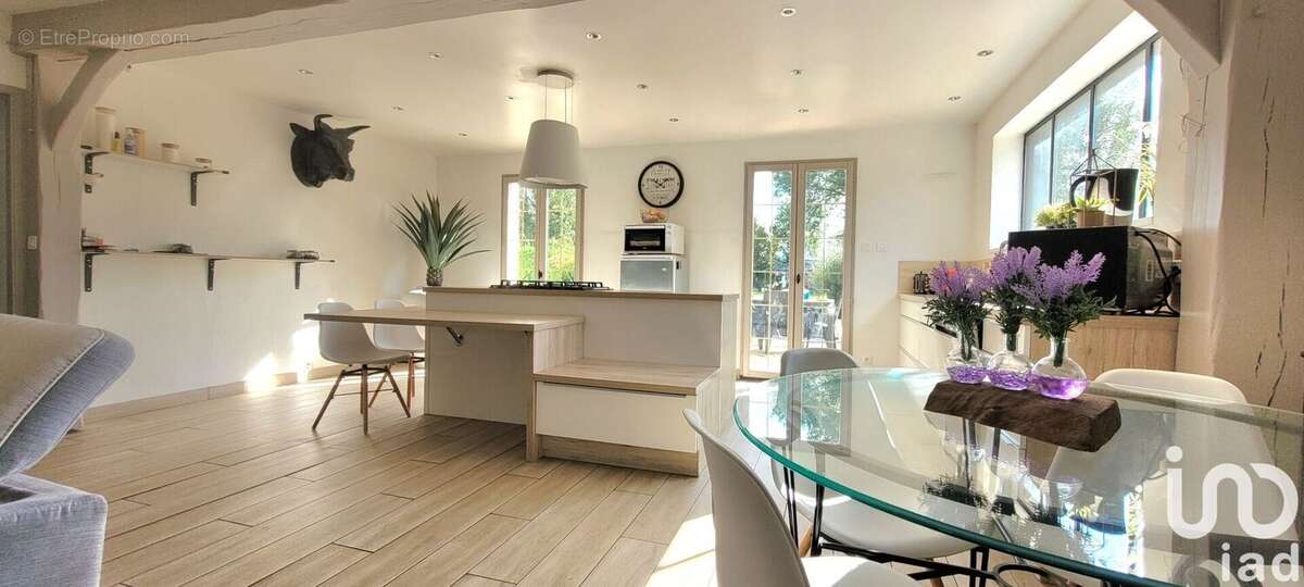 Photo 7 - Maison à ETREPAGNY