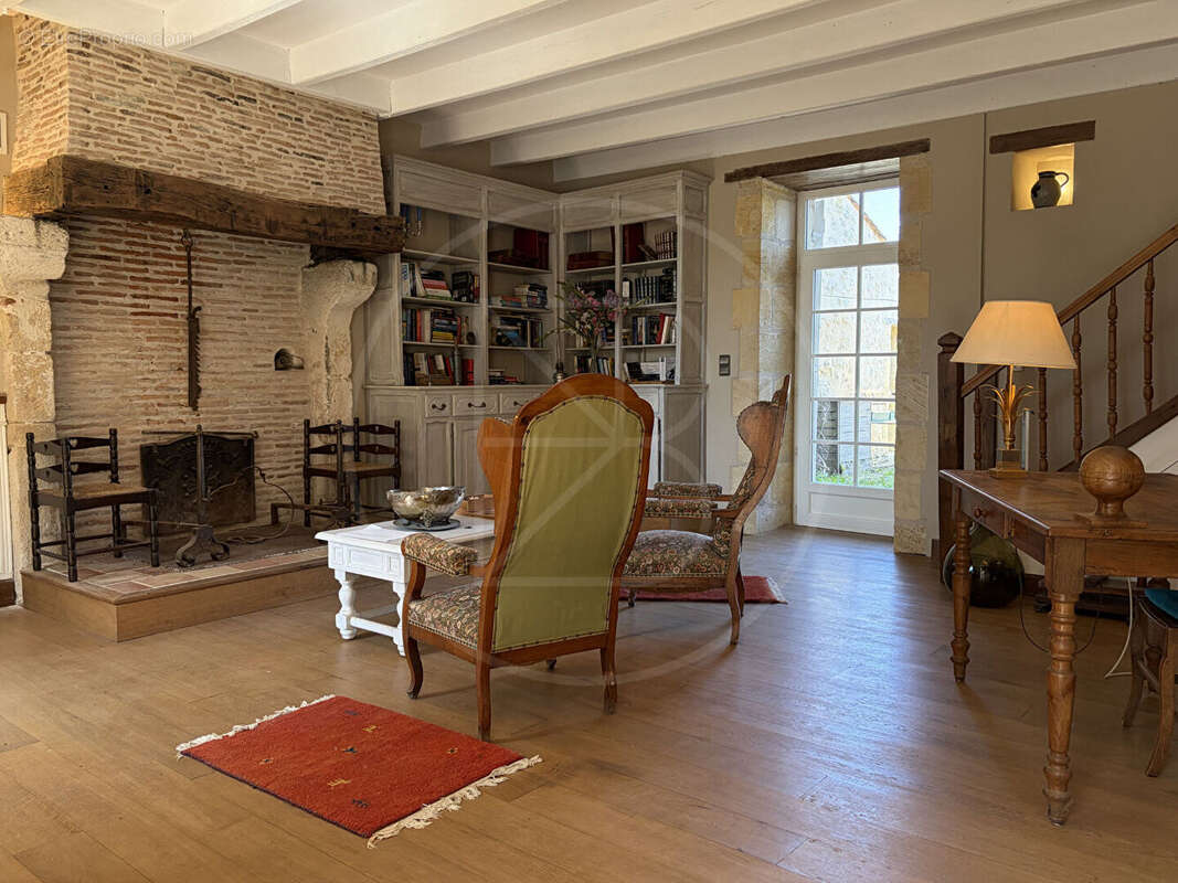 Logis historique et familial de caractère - photo 8