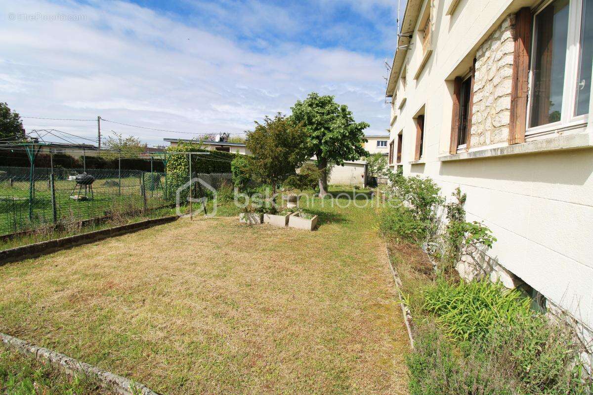 Appartement à DAMMARIE-LES-LYS