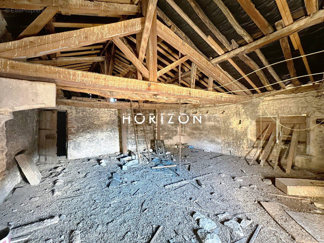 Appartement à PONT-DE-VAUX