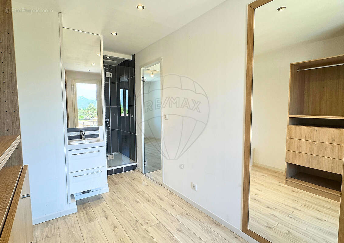 Appartement à SAINT-PIERRE-EN-FAUCIGNY