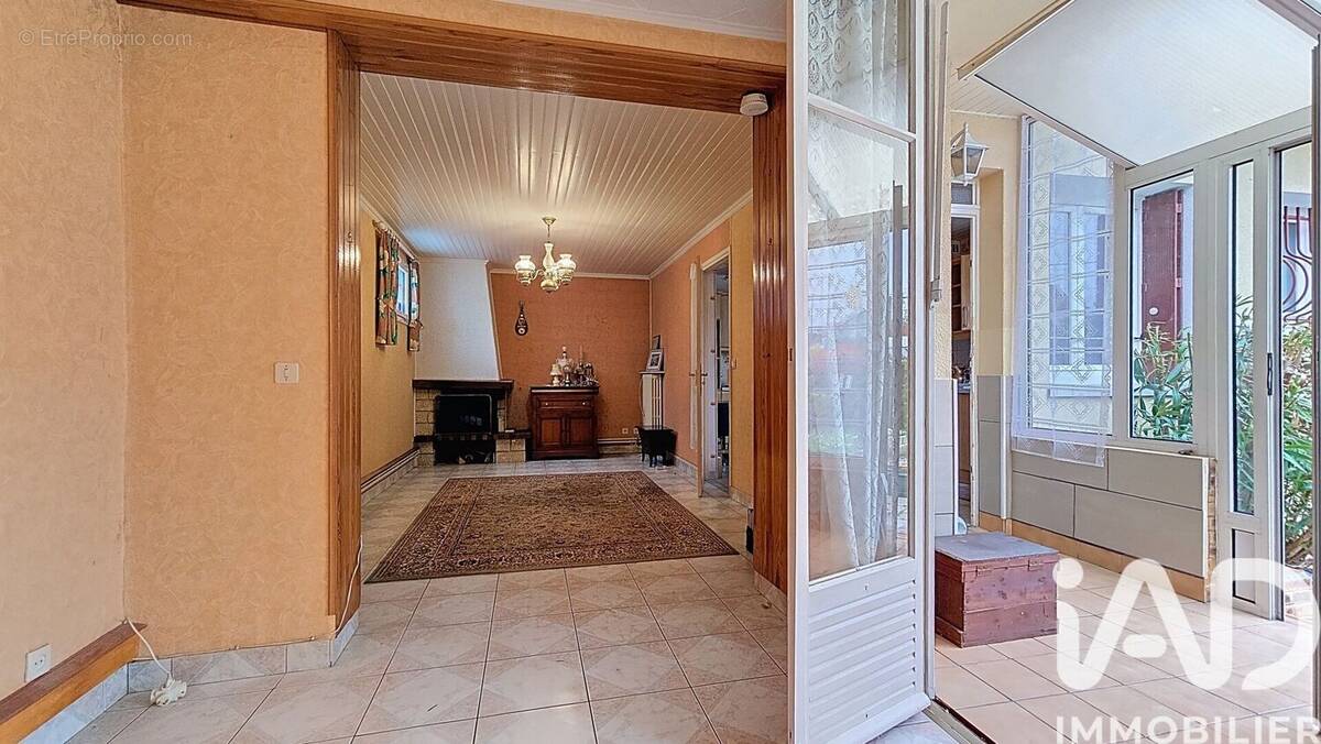 Photo 1 - Maison à GAGNY