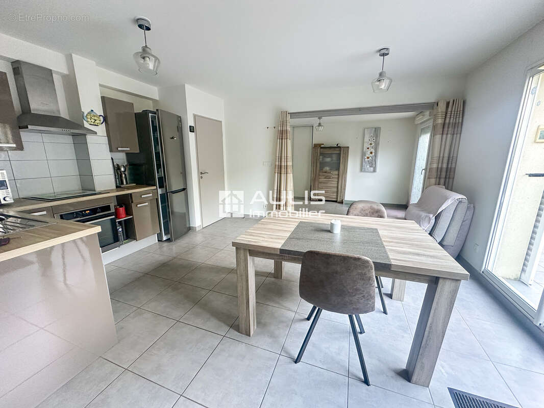 Appartement à FLEURY