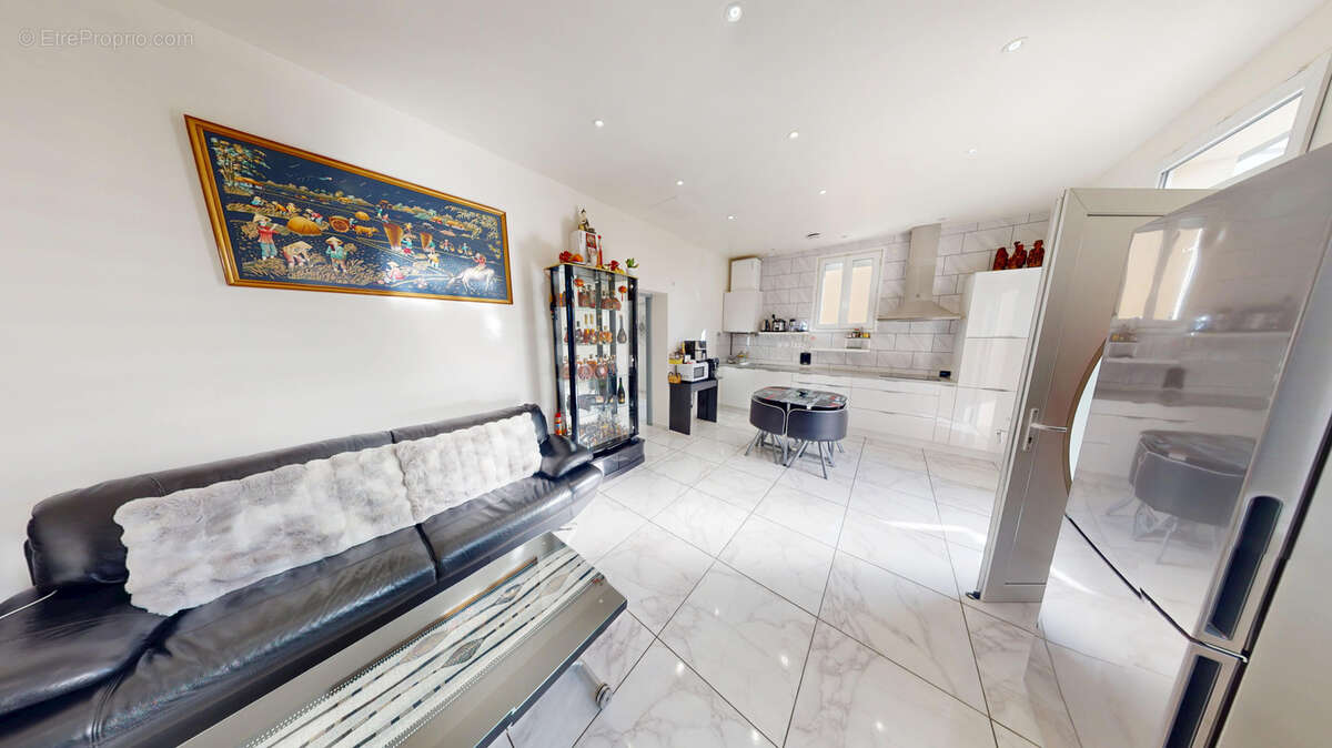 Maison à VILLEURBANNE