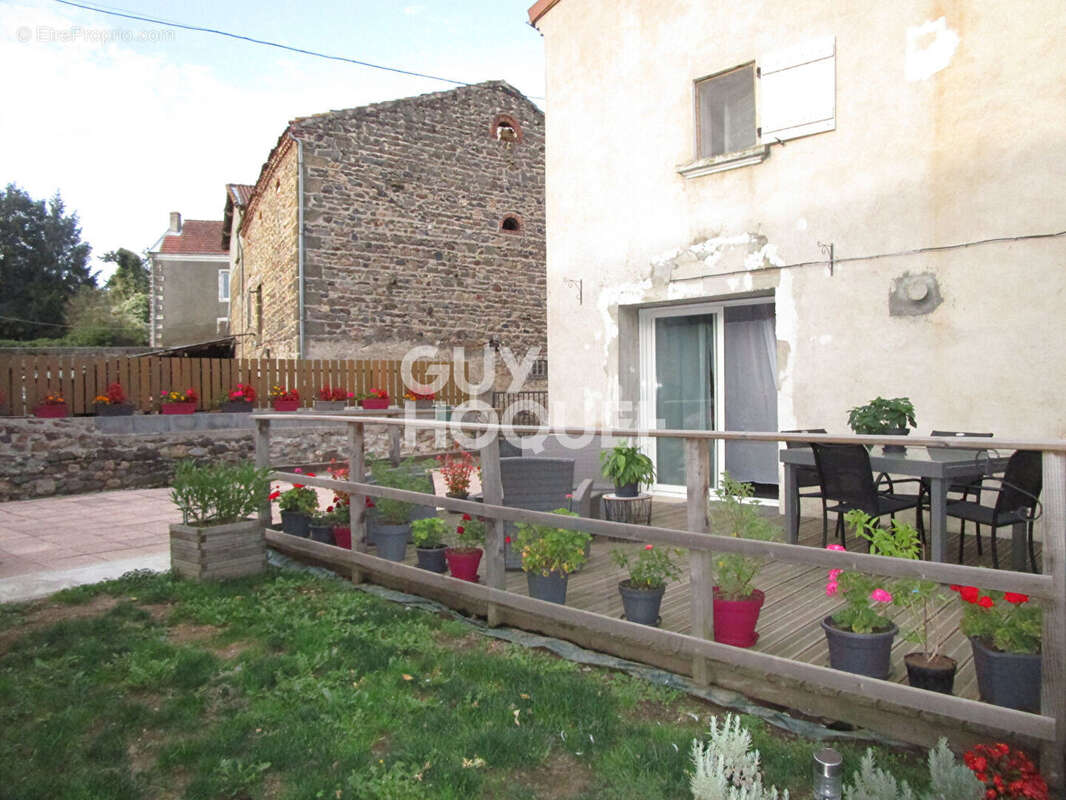 Maison à MAZEYRAT-D'ALLIER