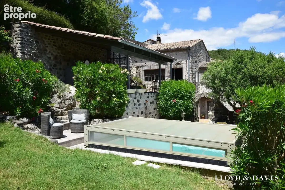 Maison à CHOMERAC