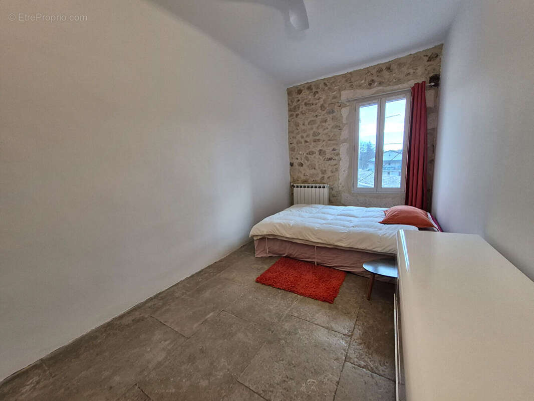 Maison à VAILHAUQUES