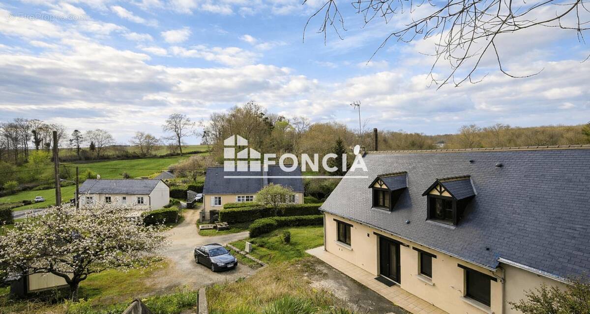 Maison à NAZELLES-NEGRON