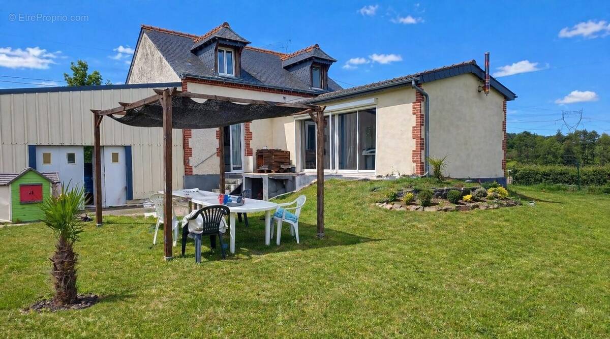 Maison à PERNAY