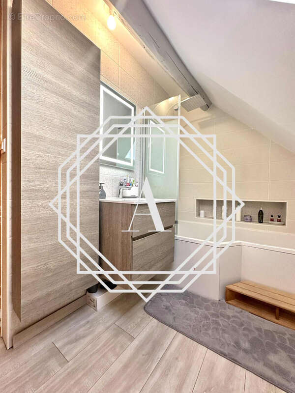 Maison à SAINT-CREPIN-IBOUVILLERS