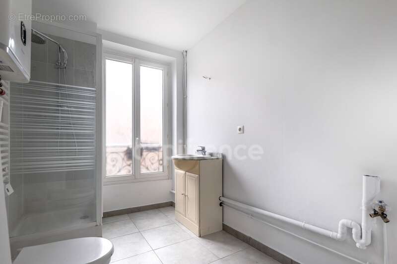Appartement à PARIS-19E